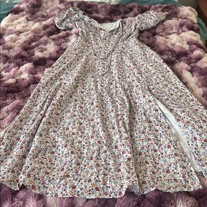 Floral Dress with Short Sleeves